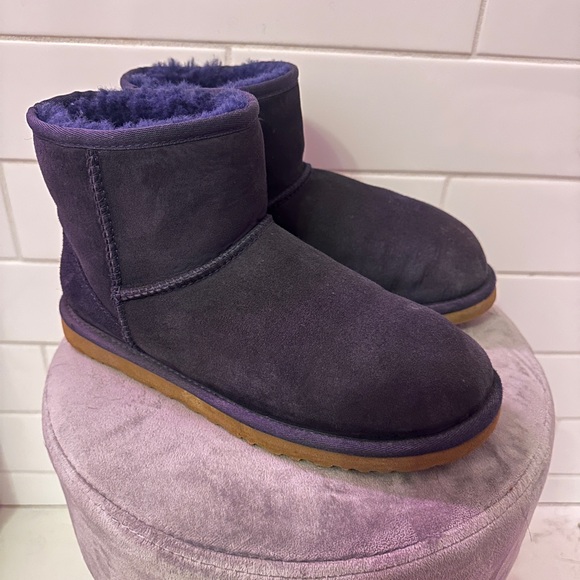 UGG classic mini 2 Navy suede sheepskin water resistant Y2K throwback - Picture 3 of 13